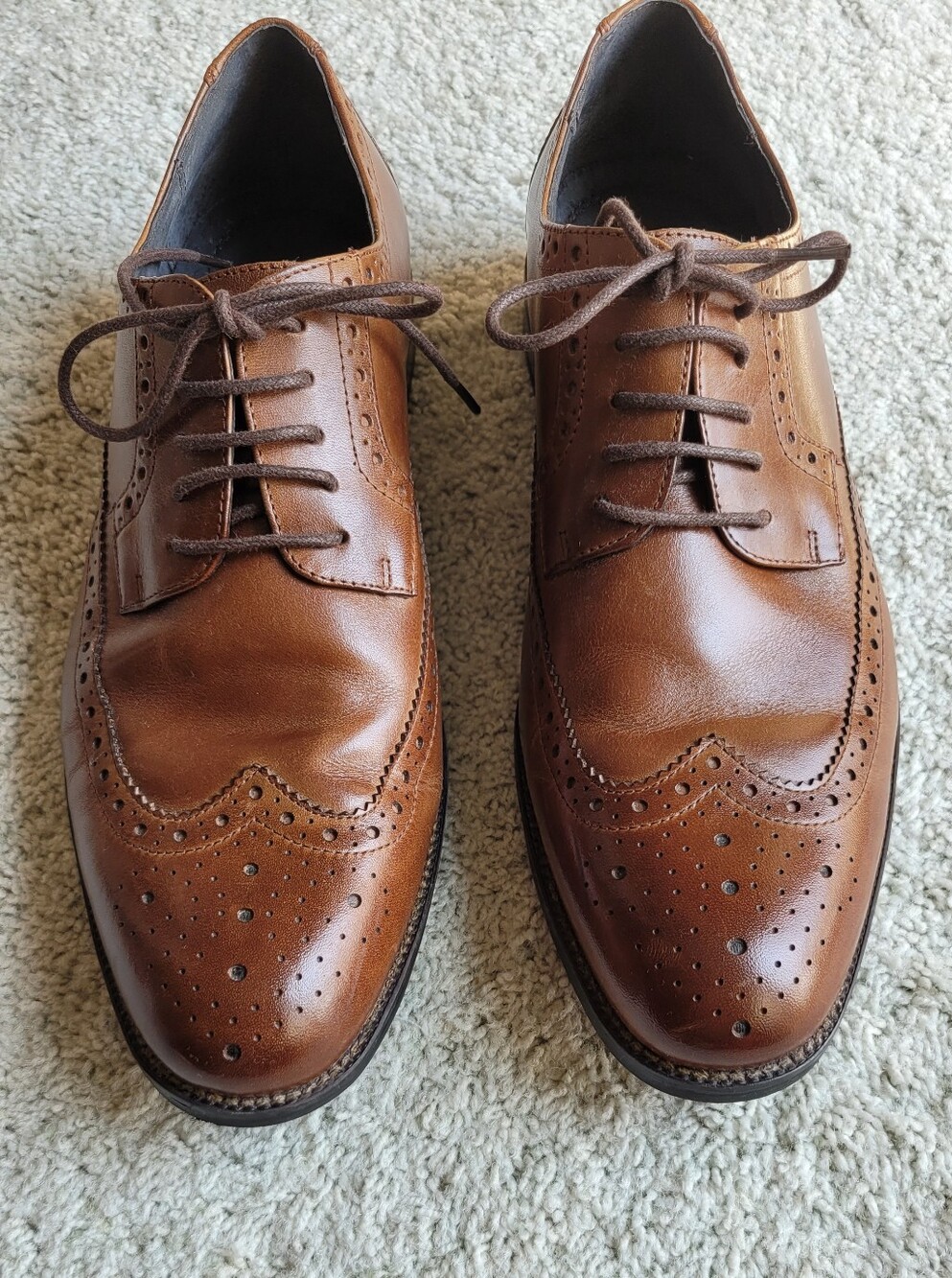 Stacy Adams Cognac Wingtips  In Great Condition Size  9 1/2